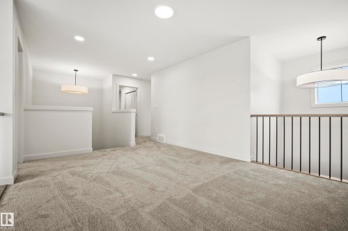 31 Prescott Close, Spruce Grove, AB - Indoor Photo Showing Other Room