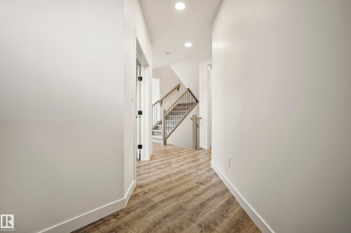 31 Prescott Close, Spruce Grove, AB - Indoor Photo Showing Other Room