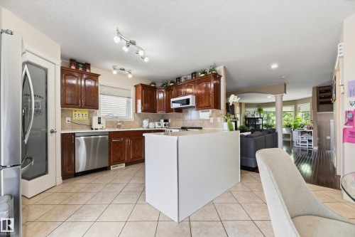 6514 106 Street Nw, Edmonton, AB - Indoor Photo Showing Kitchen
