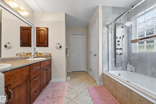 6514 106 Street Nw, Edmonton, AB - Indoor Photo Showing Bathroom