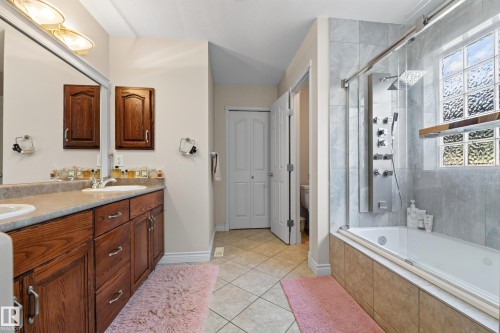 6514 106 Street Nw, Edmonton, AB - Indoor Photo Showing Bathroom