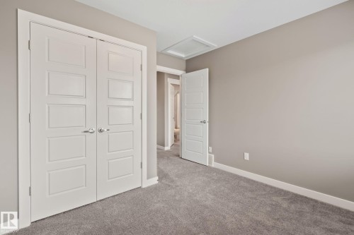 16715 40 Street Nw, Edmonton, AB - Indoor Photo Showing Other Room