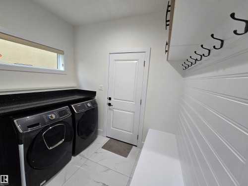 228 36 Street Sw, Edmonton, AB - Indoor Photo Showing Laundry Room