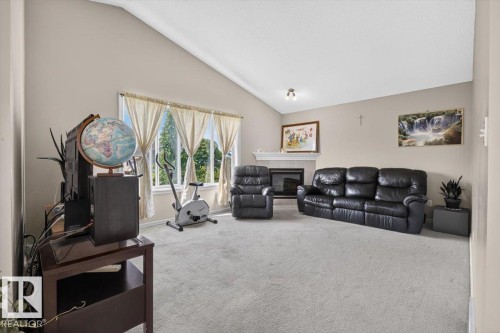 2918 33 Street Nw, Edmonton, AB - Indoor