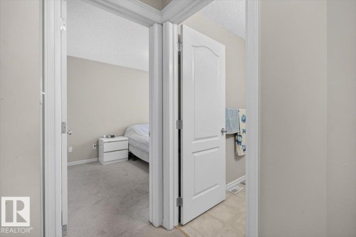 2918 33 Street Nw, Edmonton, AB - Indoor Photo Showing Other Room