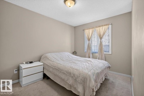 2918 33 Street Nw, Edmonton, AB - Indoor Photo Showing Bedroom