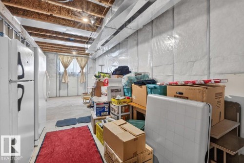 2918 33 Street Nw, Edmonton, AB - Indoor