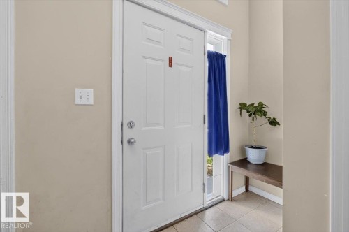 2918 33 Street Nw, Edmonton, AB - Indoor Photo Showing Other Room