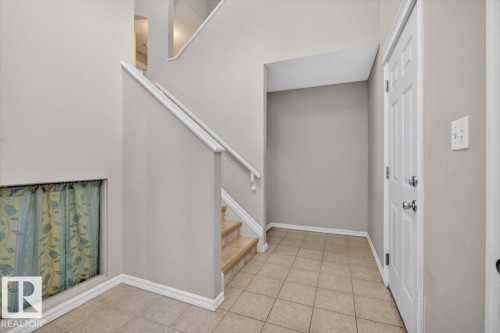 2918 33 Street Nw, Edmonton, AB - Indoor Photo Showing Other Room