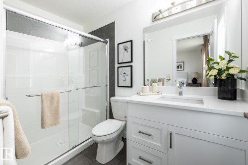 8614 97 Avenue, Morinville, AB - Indoor Photo Showing Bathroom