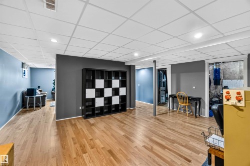 56420 Rge Rd 231, Rural Sturgeon County, AB - Indoor