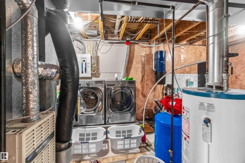 56420 Rge Rd 231, Rural Sturgeon County, AB - Indoor Photo Showing Laundry Room