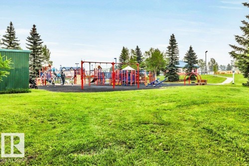 4051 33 Street Nw, Edmonton, AB - Outdoor