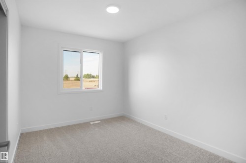 1023 14 Avenue Nw, Edmonton, AB - Indoor Photo Showing Other Room