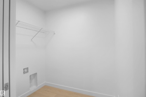 1023 14 Avenue Nw, Edmonton, AB - Indoor With Storage
