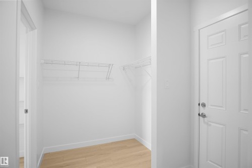 7239 182 Avenue Nw, Edmonton, AB - Indoor With Storage