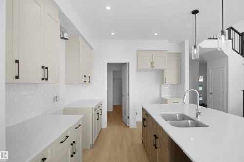 7239 182 Avenue Nw, Edmonton, AB - Indoor Photo Showing Kitchen With Double Sink With Upgraded Kitchen