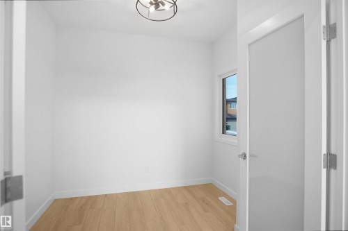 7239 182 Avenue Nw, Edmonton, AB - Indoor Photo Showing Other Room
