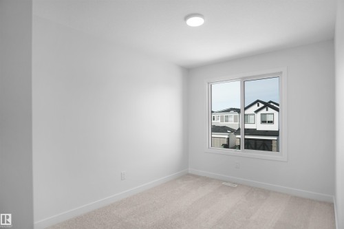 7239 182 Avenue Nw, Edmonton, AB - Indoor Photo Showing Other Room