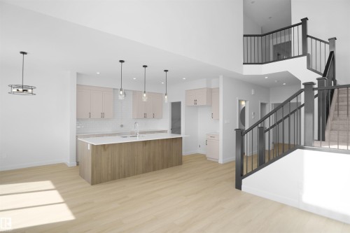 7239 182 Avenue Nw, Edmonton, AB - Indoor