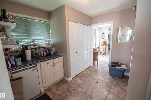 4740 Sunset Drive, Rural Lac Ste. Anne County, AB - Indoor Photo Showing Other Room