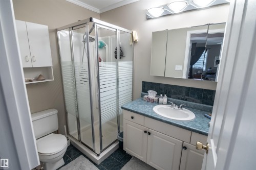4740 Sunset Drive, Rural Lac Ste. Anne County, AB - Indoor Photo Showing Bathroom