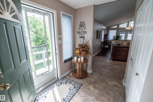 4740 Sunset Drive, Rural Lac Ste. Anne County, AB - Indoor Photo Showing Other Room