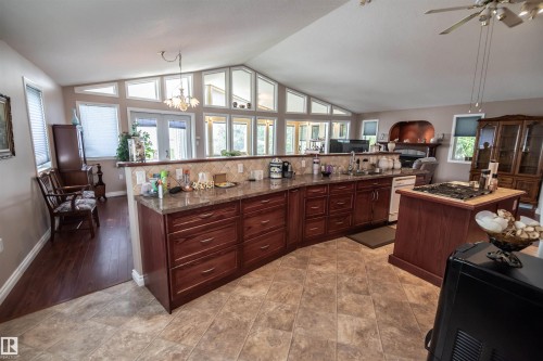 4740 Sunset Drive, Rural Lac Ste. Anne County, AB - Indoor Photo Showing Other Room