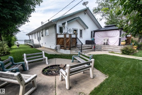 4740 Sunset Drive, Rural Lac Ste. Anne County, AB - Outdoor With Deck Patio Veranda