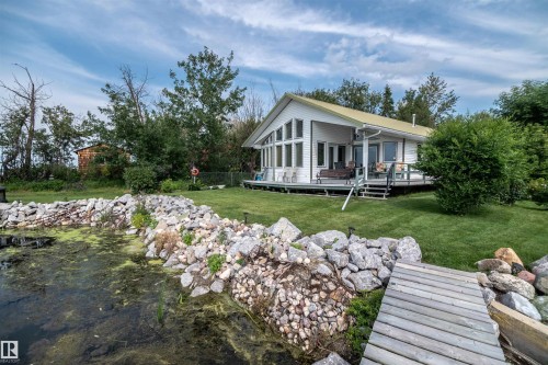 4740 Sunset Drive, Rural Lac Ste. Anne County, AB - Outdoor With Deck Patio Veranda