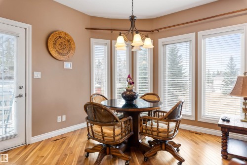 #38 1225 Wanyandi Rd Nw, Edmonton, AB - Indoor Photo Showing Dining Room