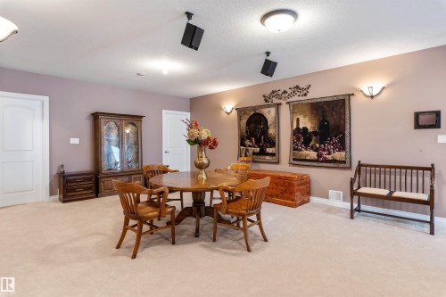#38 1225 Wanyandi Rd Nw, Edmonton, AB - Indoor Photo Showing Dining Room