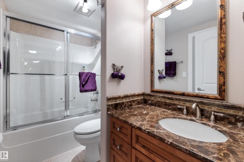 #38 1225 Wanyandi Rd Nw, Edmonton, AB - Indoor Photo Showing Bathroom