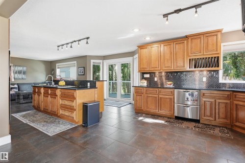 #43 27507 Twp Road 544, Rural Sturgeon County, AB - Indoor Photo Showing Kitchen