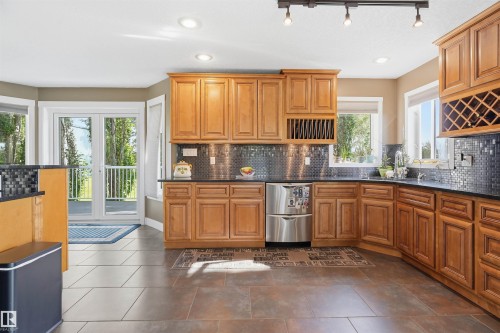 #43 27507 Twp Road 544, Rural Sturgeon County, AB - Indoor Photo Showing Kitchen
