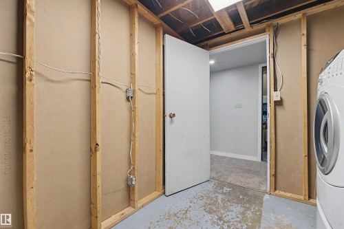 16608 109 Street Nw, Edmonton, AB - Indoor Photo Showing Laundry Room