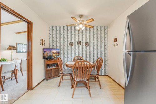 13911 86 Street Nw, Edmonton, AB - Indoor