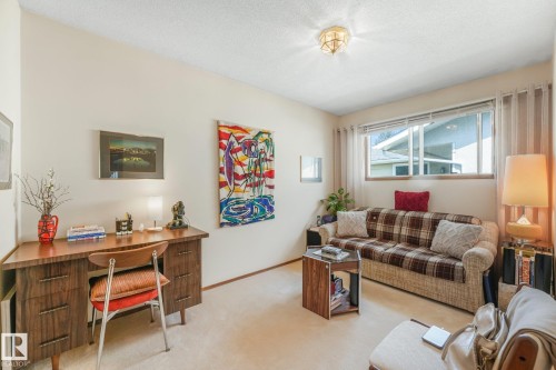 13911 86 Street Nw, Edmonton, AB - Indoor