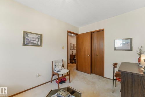 13911 86 Street Nw, Edmonton, AB - Indoor Photo Showing Other Room
