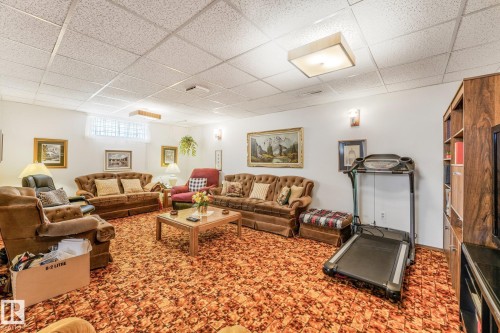 13911 86 Street Nw, Edmonton, AB - Indoor