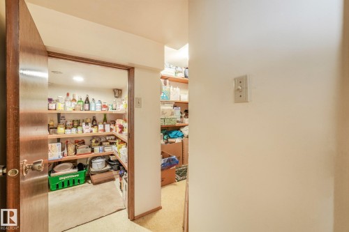 13911 86 Street Nw, Edmonton, AB - Indoor Photo Showing Other Room