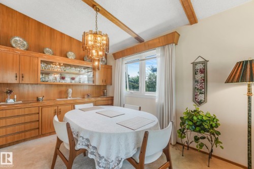 13911 86 Street Nw, Edmonton, AB - Indoor Photo Showing Dining Room