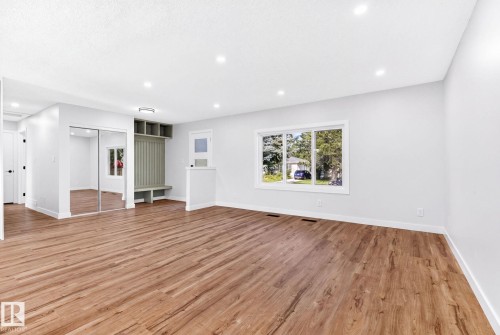 4 Glacier Crescent, Sherwood Park, AB - Indoor