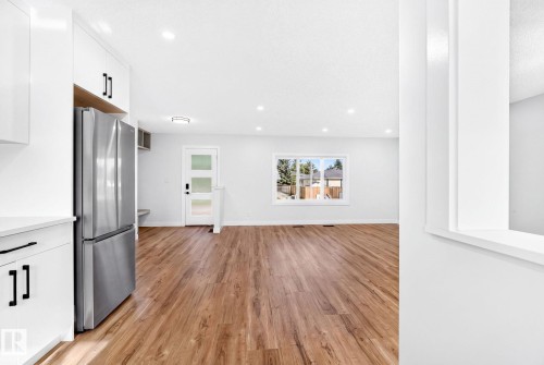 4 Glacier Crescent, Sherwood Park, AB - Indoor Photo Showing Other Room
