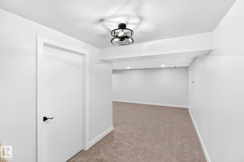 4 Glacier Crescent, Sherwood Park, AB - Indoor Photo Showing Other Room