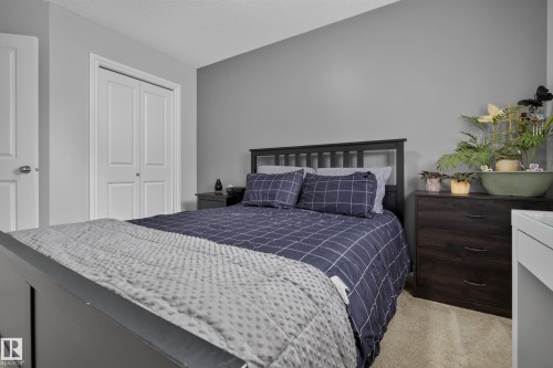 #10 85 Spruce Village Dr Dr, Spruce Grove, AB - Indoor Photo Showing Bedroom