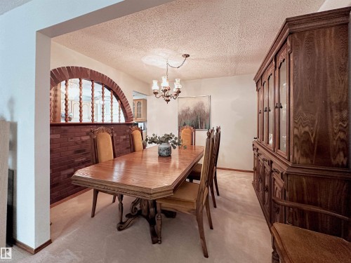 7 Graham Avenue, St. Albert, AB - Indoor Photo Showing Dining Room