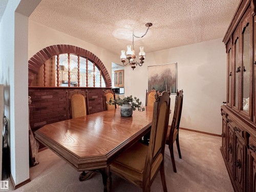 7 Graham Avenue, St. Albert, AB - Indoor Photo Showing Dining Room