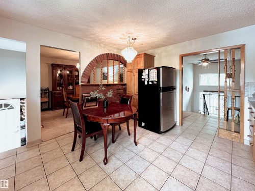 7 Graham Avenue, St. Albert, AB - Indoor