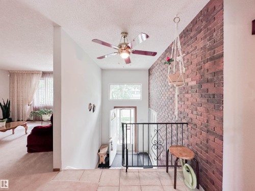 7 Graham Avenue, St. Albert, AB - Indoor Photo Showing Other Room